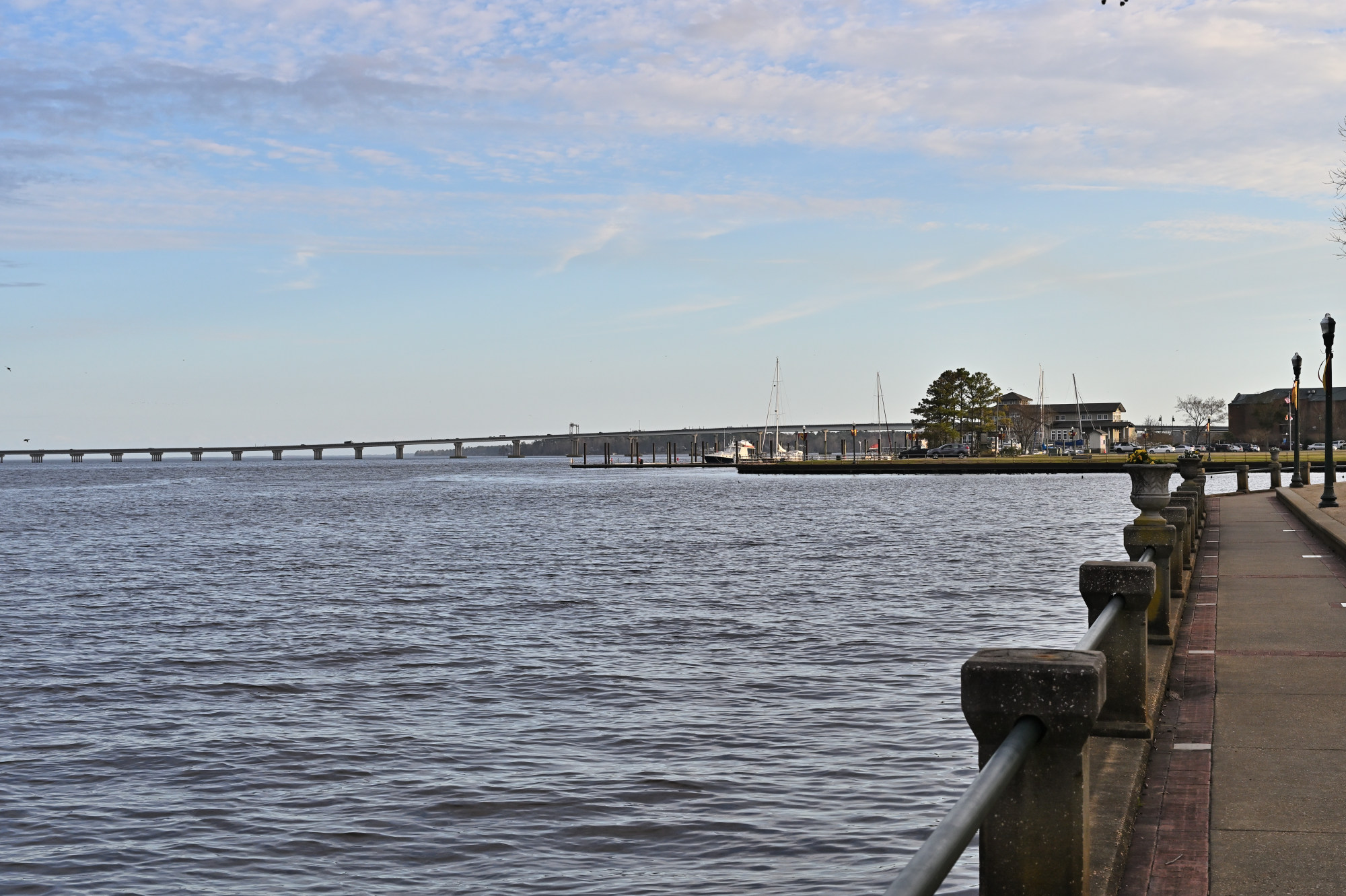 image of new bern harbor