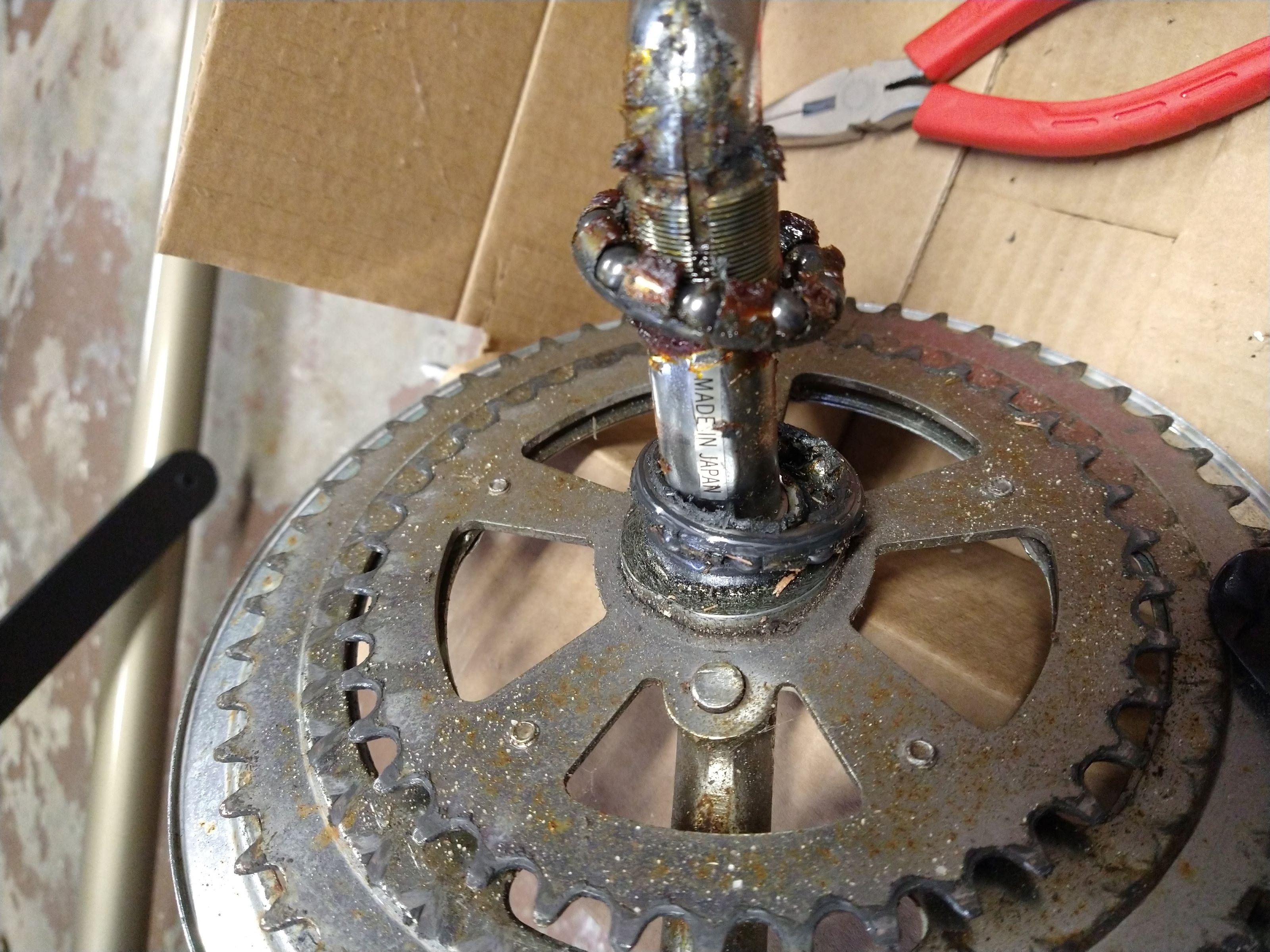 image of the bottom bracket before overhaul